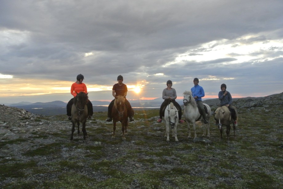 På väg hem i solnedgången Foto: Evelina Hedman